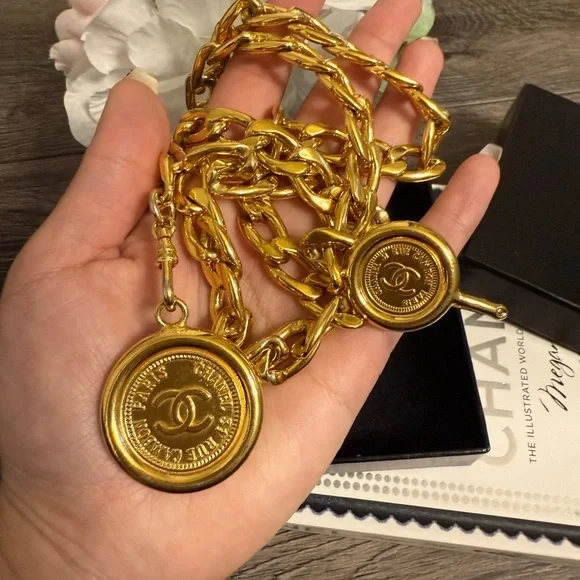 Chanel Vintage Gold CC Coin Chain Link Belt/Necklace